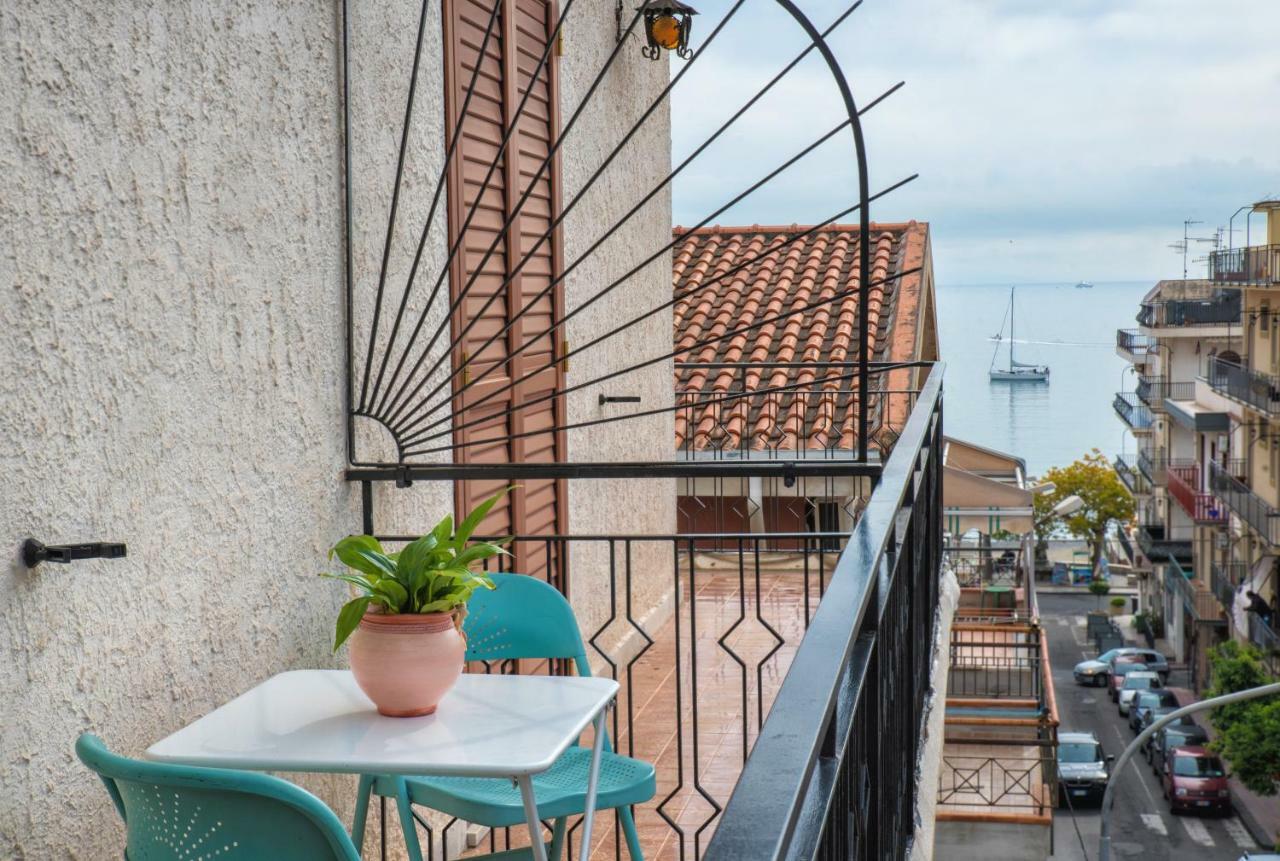 Casa Maccers Apartment Giardini Naxos Luaran gambar