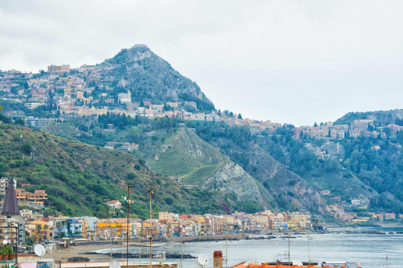Casa Maccers Apartment Giardini Naxos Luaran gambar